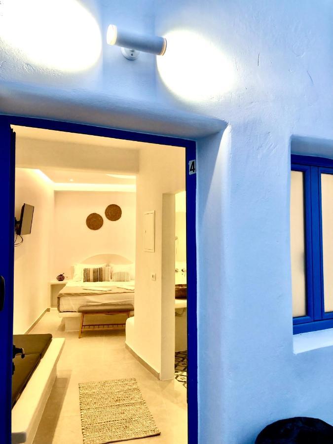 Oldtown Suites Fira Exterior photo